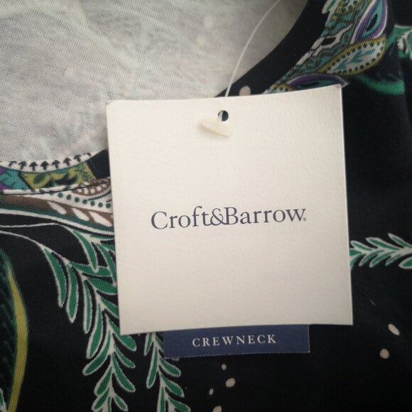 NWT Croft & Barrow Ladies Size Medium Black w/ Flowers Crew Neck T-shirt - Picture 5 of 11